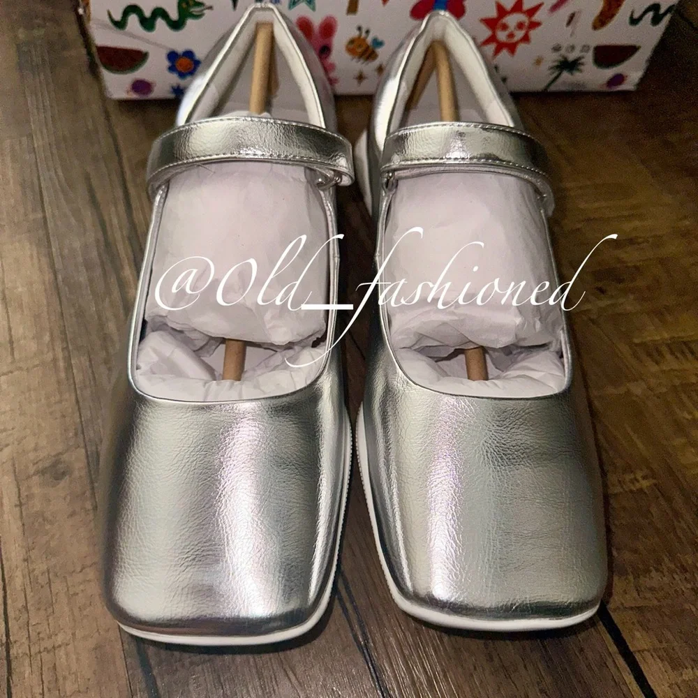 Price Firm - JEFFREY CAMPBELL Leather Mary Jane Flats